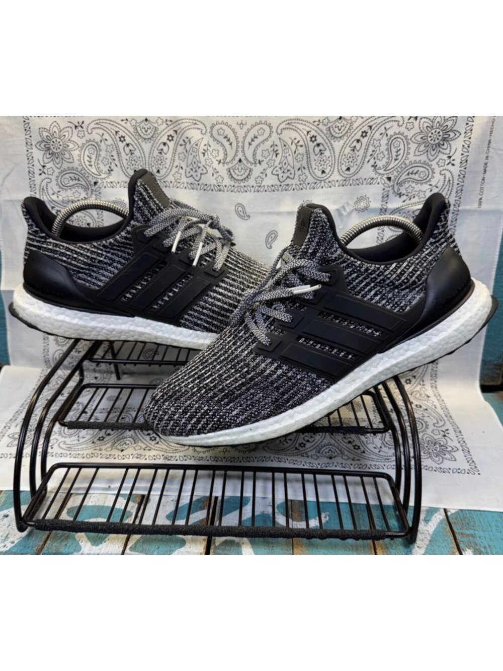 adidas UltraBoost 4.0 Men's Sz 11 Cushioned Athletic Shoes Black/Gray BB6179 EUC